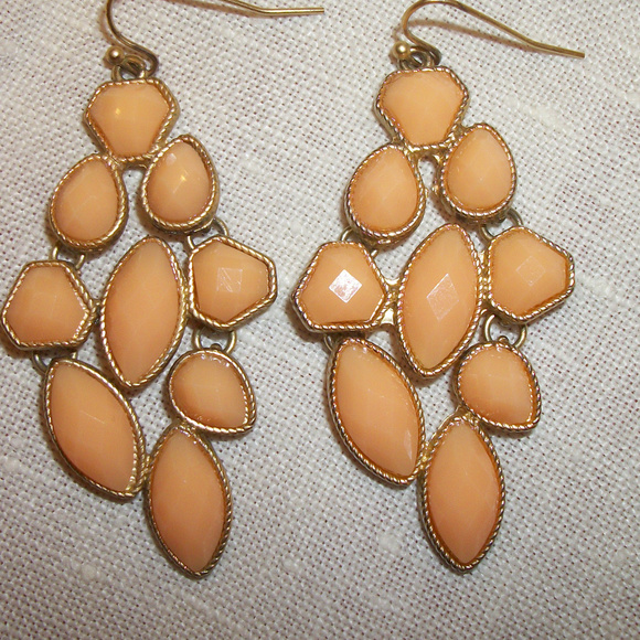 Vintage statement Earrings New gold plate wires Big Bold - Picture 1 of 2